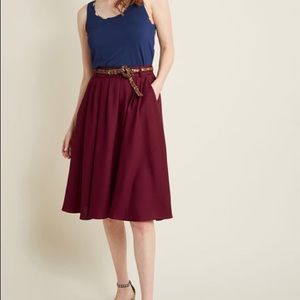 Breathtaking Tiger Lilies Midi Skirt in Burgundy